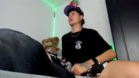 Snapshot of mateo_escobar chatting on November 2025 12:46:02 AM mateo_escobar online show from November 2025 12:46:02 AM