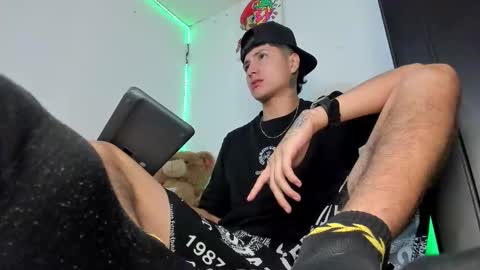 Snapshot of mateo_escobar chatting on December 2025 02:50:02 AM mateo_escobar online show from December 2025 02:50:02 AM