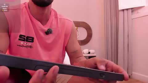 Snapshot of mateo_ospinaa chatting on July 2026 08:00:01 PM Mateo online show from July 2026 08:00:01 PM