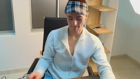 Matheo Montclair online show from October 2025 11:48:02 PM