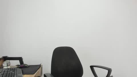 Matheus     online show from January 2025 08:36:02 PM