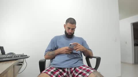 Matheus     online show from March 2025 11:26:01 PM