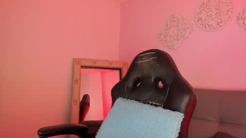 Snapshot of matheww_strong chatting on June 2026 11:53:02 PM matheww_strong online show from June 2026 11:53:02 PM
