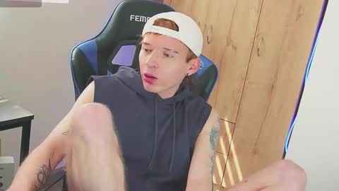 Alejandro Alex online show from November 2025 06:23:02 PM