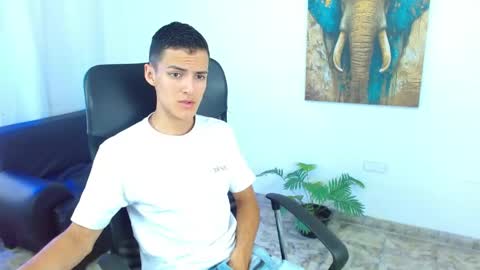 Snapshot of matiius18 chatting on April 2026 03:38:02 PM Matias online show from April 2026 03:38:02 PM