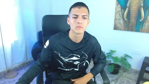 Snapshot of matiius18 chatting on May 2026 02:12:01 PM Matias online show from May 2026 02:12:01 PM
