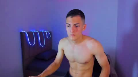 Snapshot of matiius18 chatting on July 2026 04:44:01 PM Matias online show from July 2026 04:44:01 PM