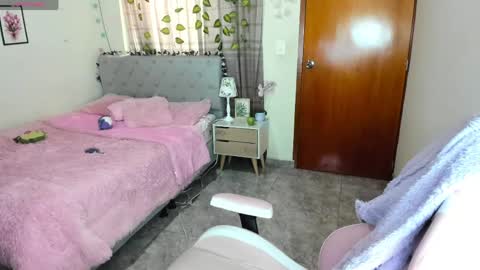 Daniela online show from April 2026 06:07:01 PM