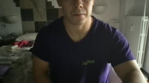 Snapshot of mattbull20 chatting on October 2025 01:20:01 PM mattbull20 online show from October 2025 01:20:01 PM