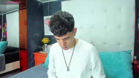 ---Matteo--- online show from October 2025 04:32:01 AM