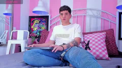 ---Matteo--- online show from October 2025 10:07:02 PM