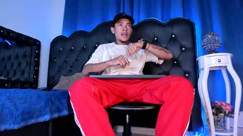 Matteo online show from April 2026 03:20:02 AM