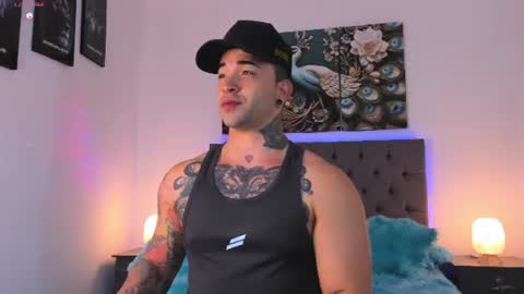 Snapshot of matthew_colee chatting on July 2026 02:04:01 AM Matthew INDEPENDENT MODEL online show from July 2026 02:04:01 AM