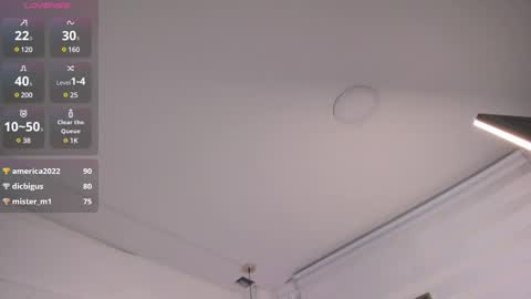 Snapshot of matti_sofia chatting on February 2025 06:23:01 AM TATIANA AND ROUS online show from February 2025 06:23:01 AM