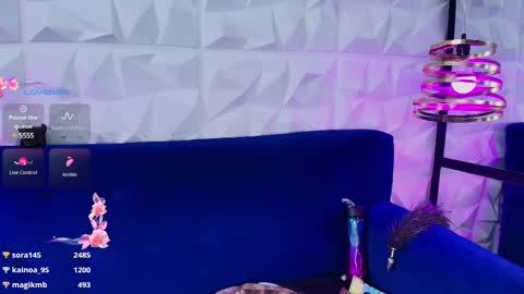 Snapshot of matti_sofia chatting on February 2025 10:20:02 PM TATIANA AND ROUS online show from February 2025 10:20:02 PM