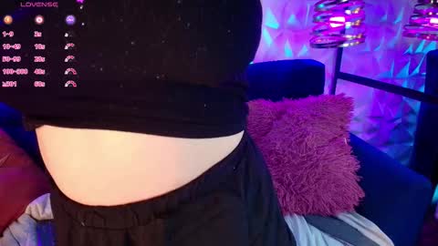 Snapshot of matti_sofia chatting on September 2025 11:24:02 AM TATIANA AND ROUS online show from September 2025 11:24:02 AM
