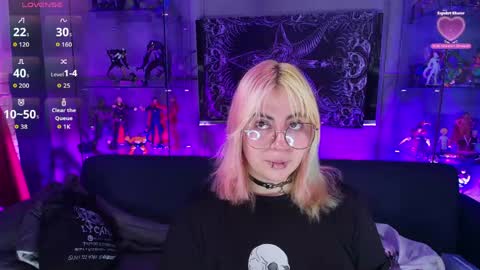 Snapshot of matti_sofia chatting on May 2026 11:03:02 AM TATIANA AND ROUS online show from May 2026 11:03:02 AM