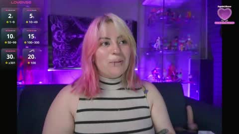Snapshot of matti_sofia chatting on June 2026 11:10:01 AM TATIANA AND ROUS online show from June 2026 11:10:01 AM