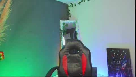 mattias     online show from September 2025 04:51:02 AM