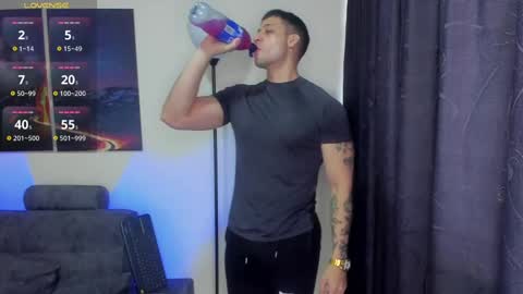 mattsaill_ online show from October 2025 11:40:01 AM