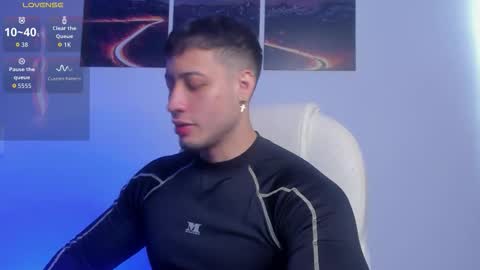 mattsaill_ online show from October 2025 01:25:02 PM