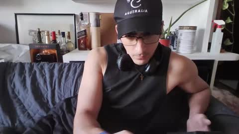 mattzz13 online show from April 2026 03:20:02 PM