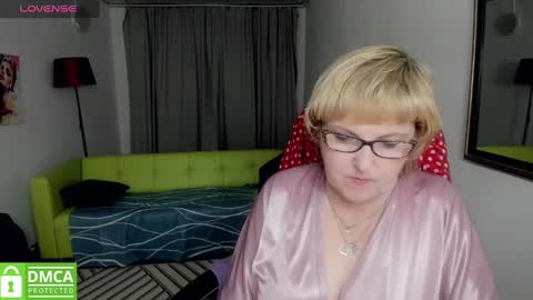 Snapshot of mature_blonde7 chatting on December 2024 03:55:01 PM Lana online show from December 2024 03:55:01 PM