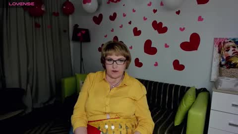 Snapshot of mature_blonde7 chatting on February 2025 07:06:02 PM Lana online show from February 2025 07:06:02 PM