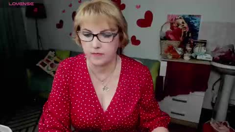 Snapshot of mature_blonde7 chatting on February 2025 08:40:01 AM Lana online show from February 2025 08:40:01 AM