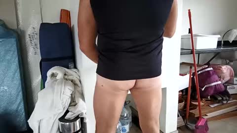 mature_boy77 online show from September 2025 01:24:02 PM