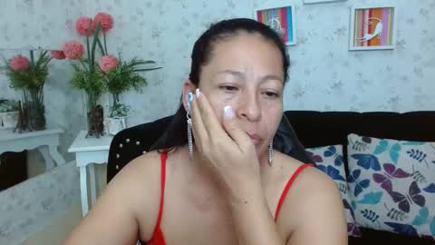 Snapshot of mature_martina_ chatting on December 2024 08:10:02 AM Martina online show from December 2024 08:10:02 AM