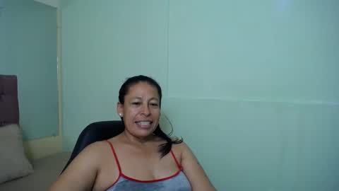 Snapshot of mature_martina_ chatting on March 2025 02:37:02 AM Martina online show from March 2025 02:37:02 AM