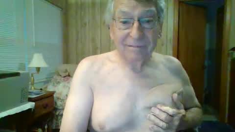 Snapshot of maturecouple1954 chatting on February 2025 01:17:02 PM SXECPL55 at G mail Dot Com online show from February 2025 01:17:02 PM