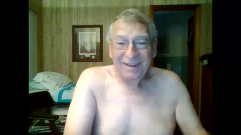 Snapshot of maturecouple1954 chatting on October 2025 11:30:01 AM SXECPL55 at G mail Dot Com online show from October 2025 11:30:01 AM