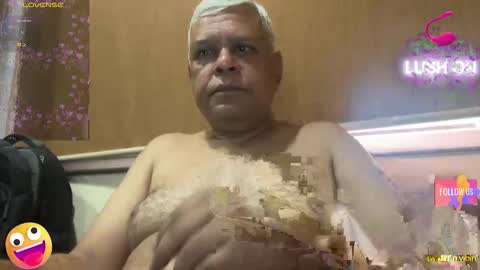 Snapshot of maturedman_44 chatting on September 2025 01:18:02 AM DEV online show from September 2025 01:18:02 AM