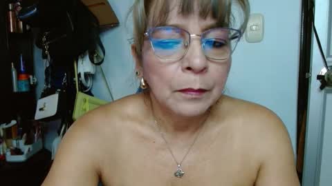 Cecilia online show from December 2025 01:17:01 PM