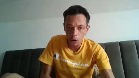 Snapshot of maudeluxe chatting on May 2026 10:04:02 PM maudeluxe online show from May 2026 10:04:02 PM