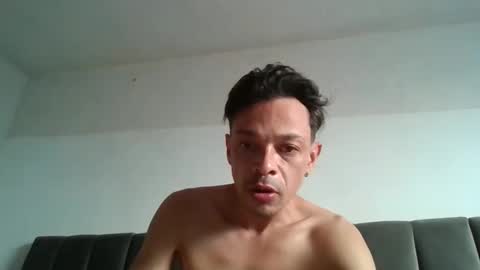 Snapshot of maudeluxe chatting on May 2026 01:17:02 PM maudeluxe online show from May 2026 01:17:02 PM