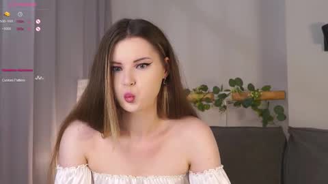 Lily online show from September 2025 03:56:02 PM