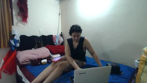 mauroluxandra online show from June 2026 05:18:02 PM