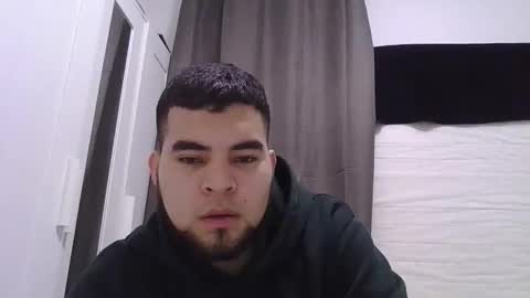 mauroo2025 online show from February 2026 11:08:02 PM