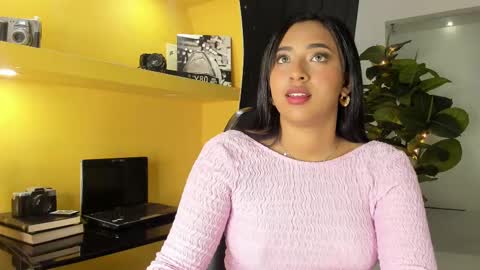 Mavy  online show from March 2025 06:19:02 PM