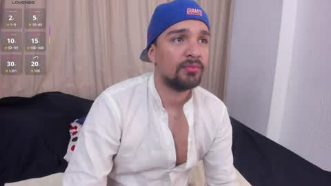 Snapshot of max_ed chatting on June 2026 11:25:02 AM edward online show from June 2026 11:25:02 AM