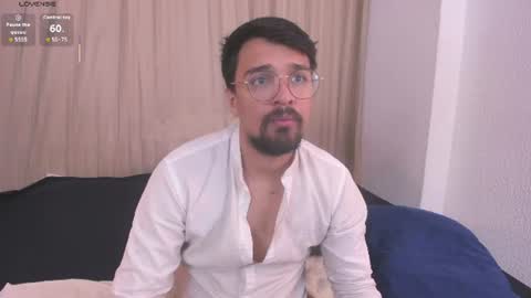 Snapshot of max_ed chatting on June 2026 11:43:02 AM edward online show from June 2026 11:43:02 AM
