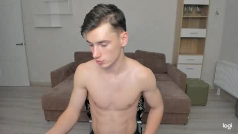 max_foks_ online show from February 2026 05:31:01 PM