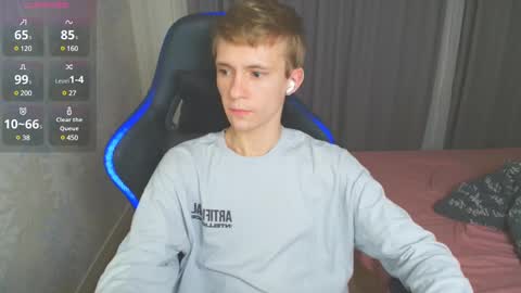 Max Gen with tats 24years  And Ethan without tats 20 years online show from January 2025 11:07:01 PM