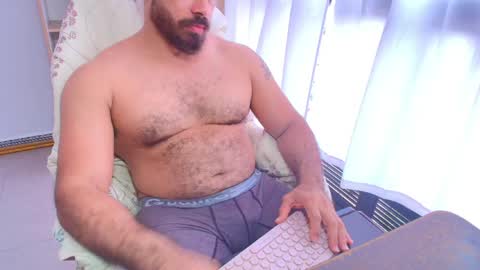 max_love25 online show from April 2026 07:36:01 PM