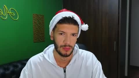 Max Taylor online show from December 2024 01:17:02 PM