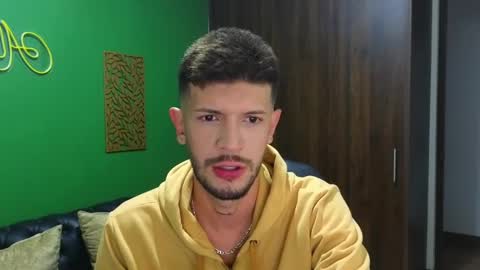 Max Taylor online show from December 2024 01:40:02 AM