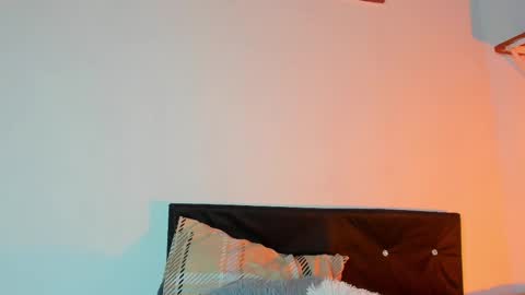 max online show from September 2025 03:30:02 AM